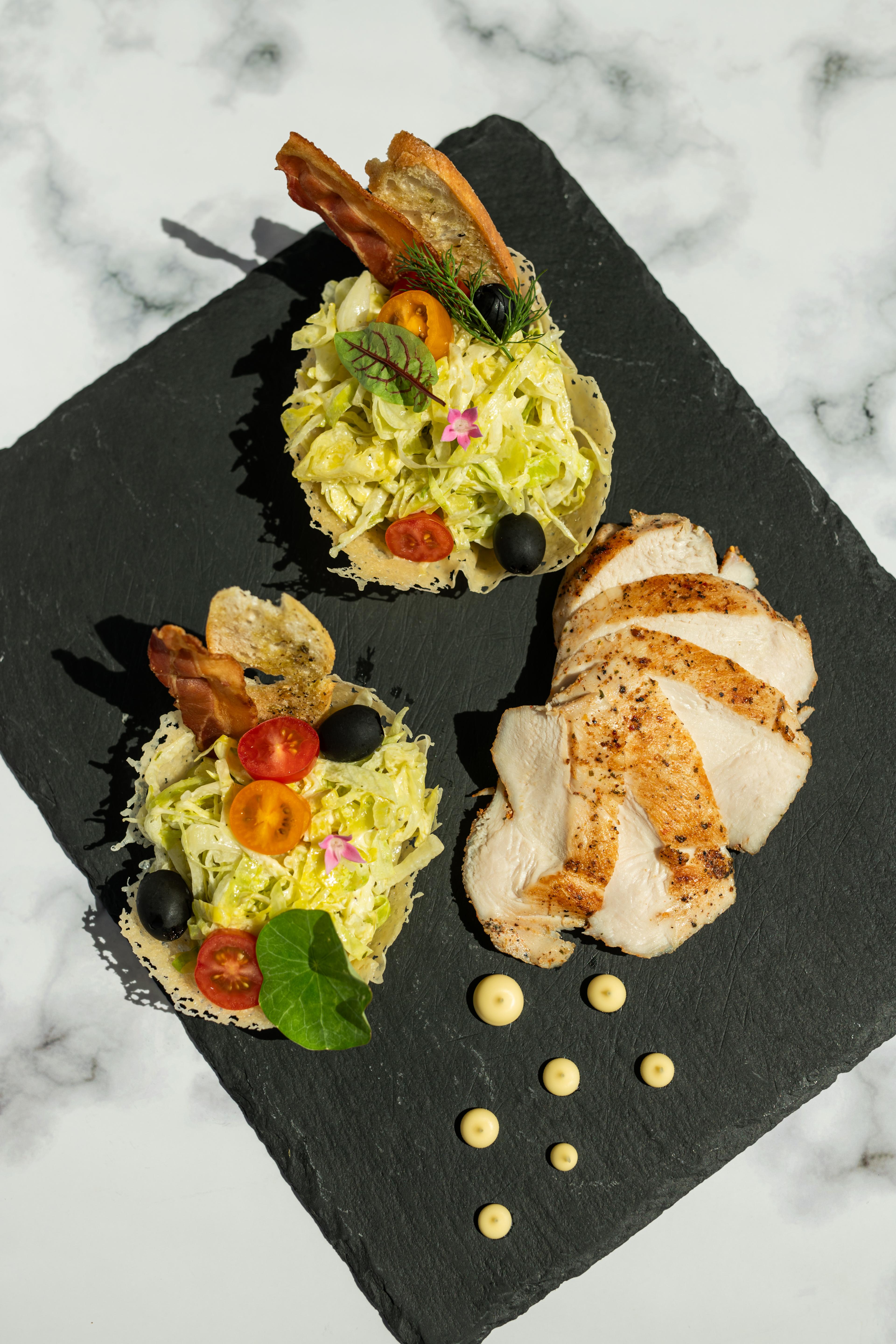 Ceasar salad with chicken breast