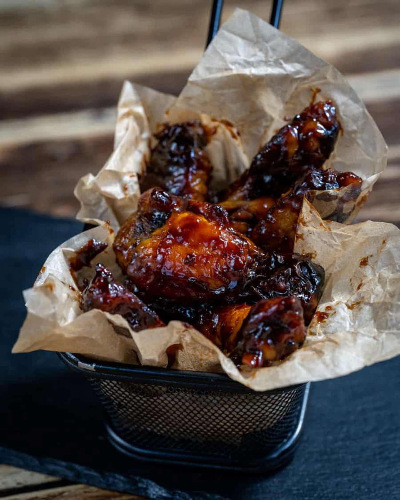 BBQ CHICKEN WINGS