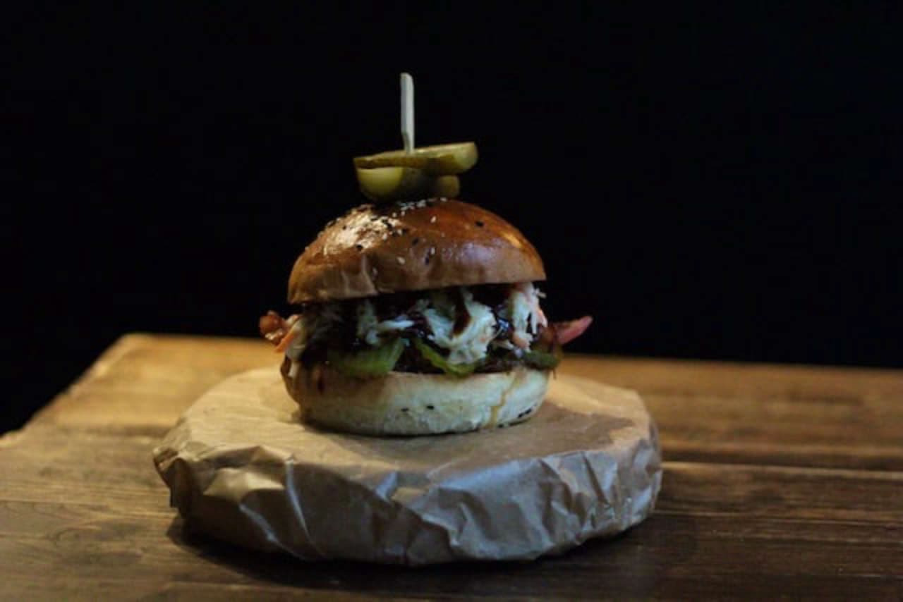 PULLED PORK SANDWICH
