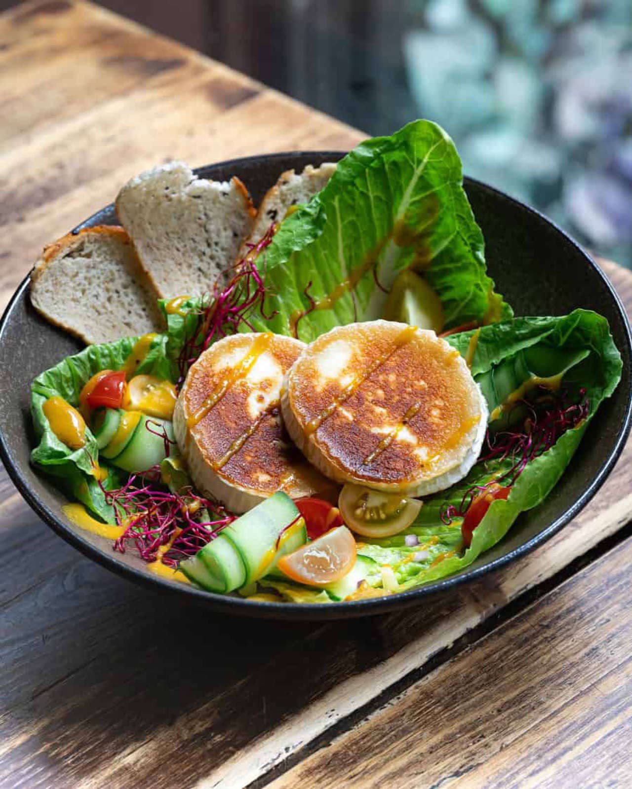 GOAT CHEESE SALAD