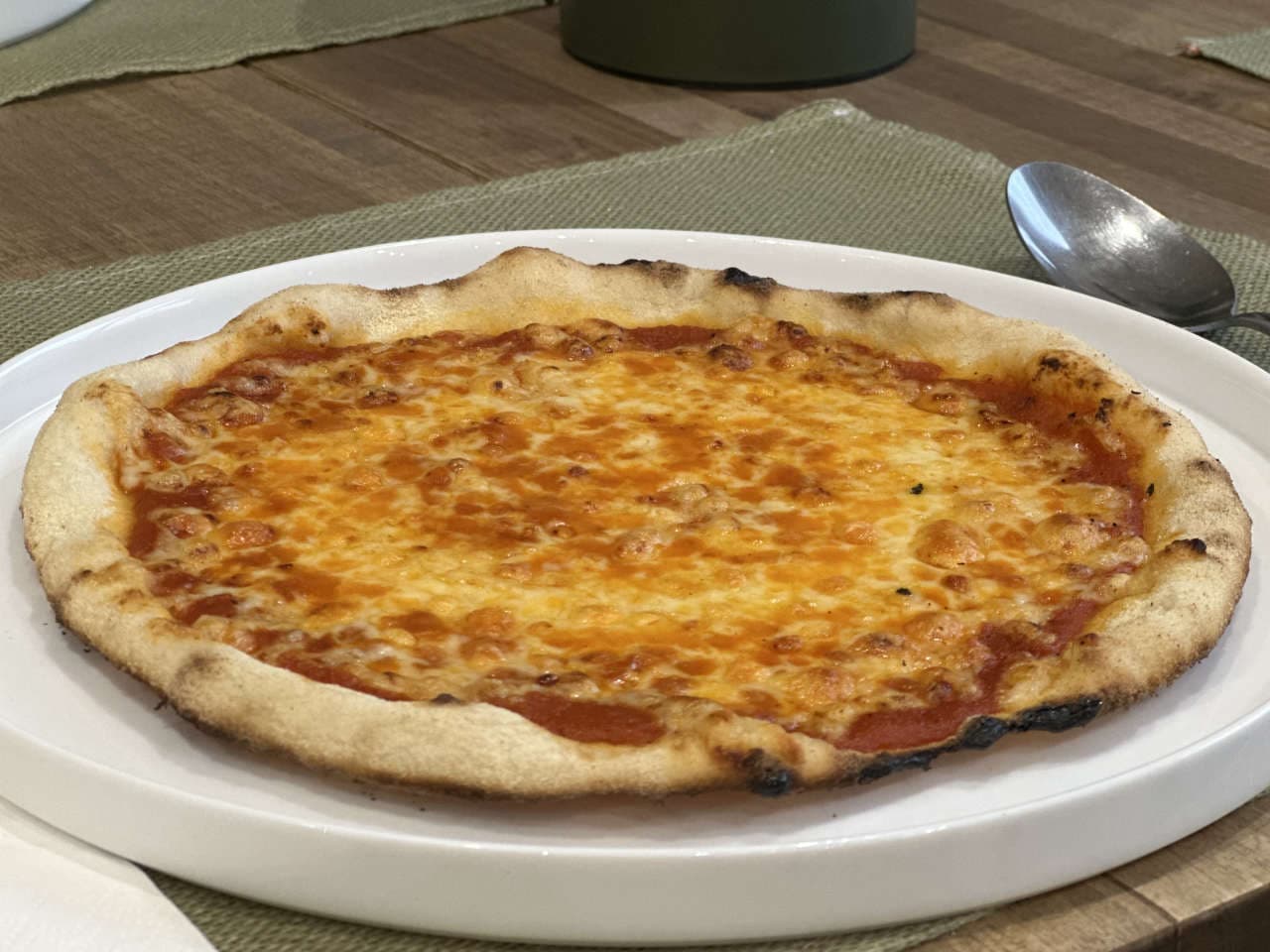 Ham pizza