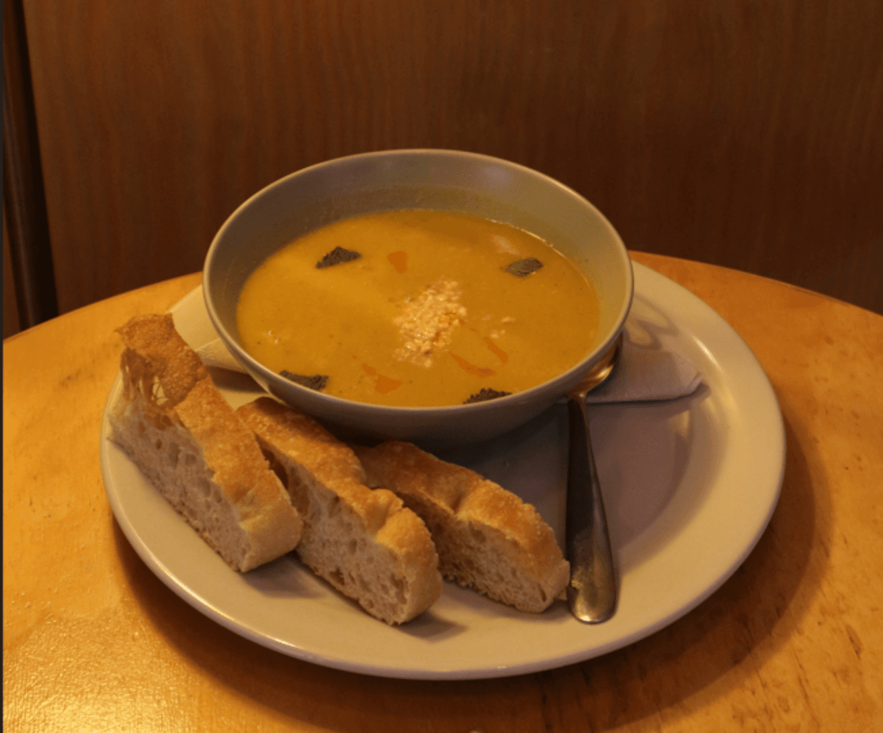 RED LENTIL CREAM SOUP