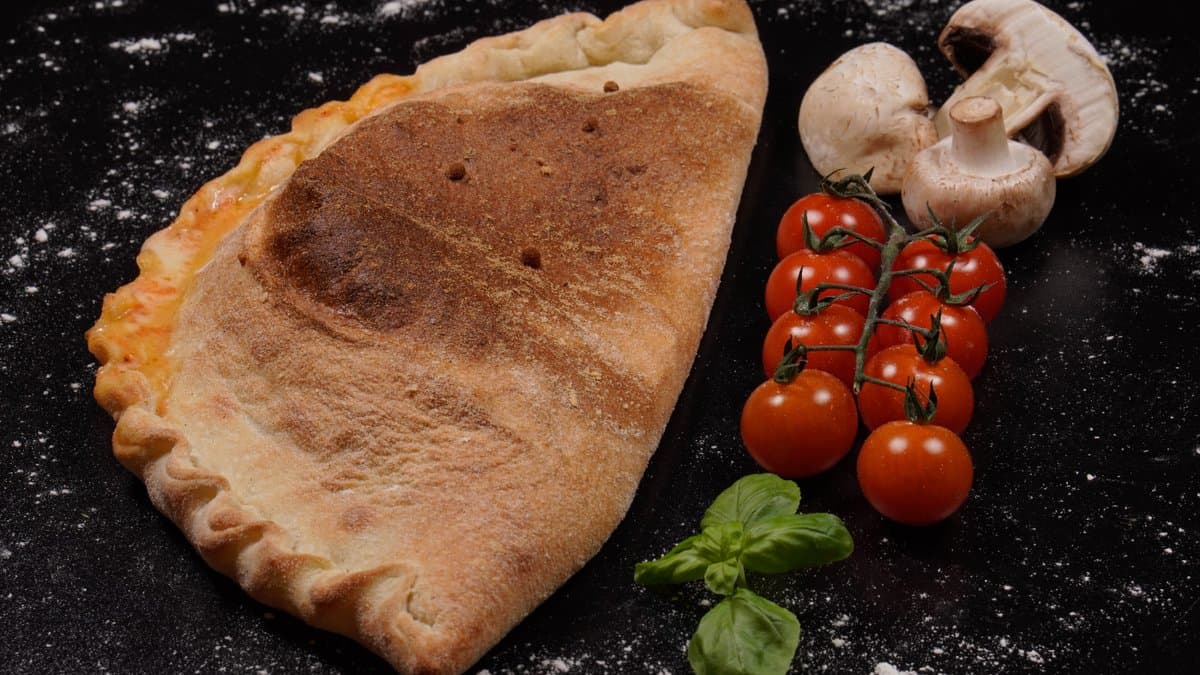 CALZONE CLASSICO